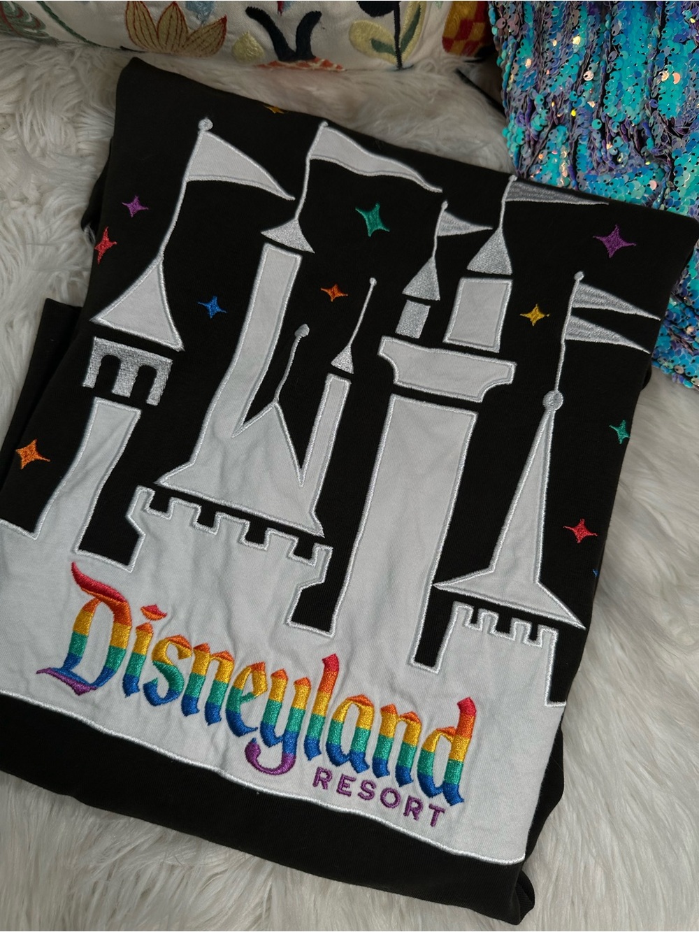 Disneyland Resorts • Unisex Pride Snap Front Embroidery Jersey - Picture 6 of 15